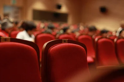 Comment isoler une porte d'entrée contre les courants d'air en 2026